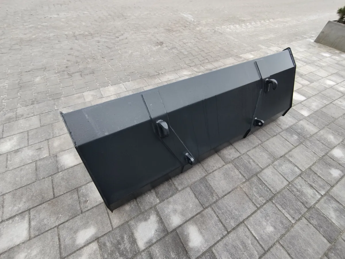 NEW | Front Loader Tractor Bucket Euro 8 Frame - Image 4