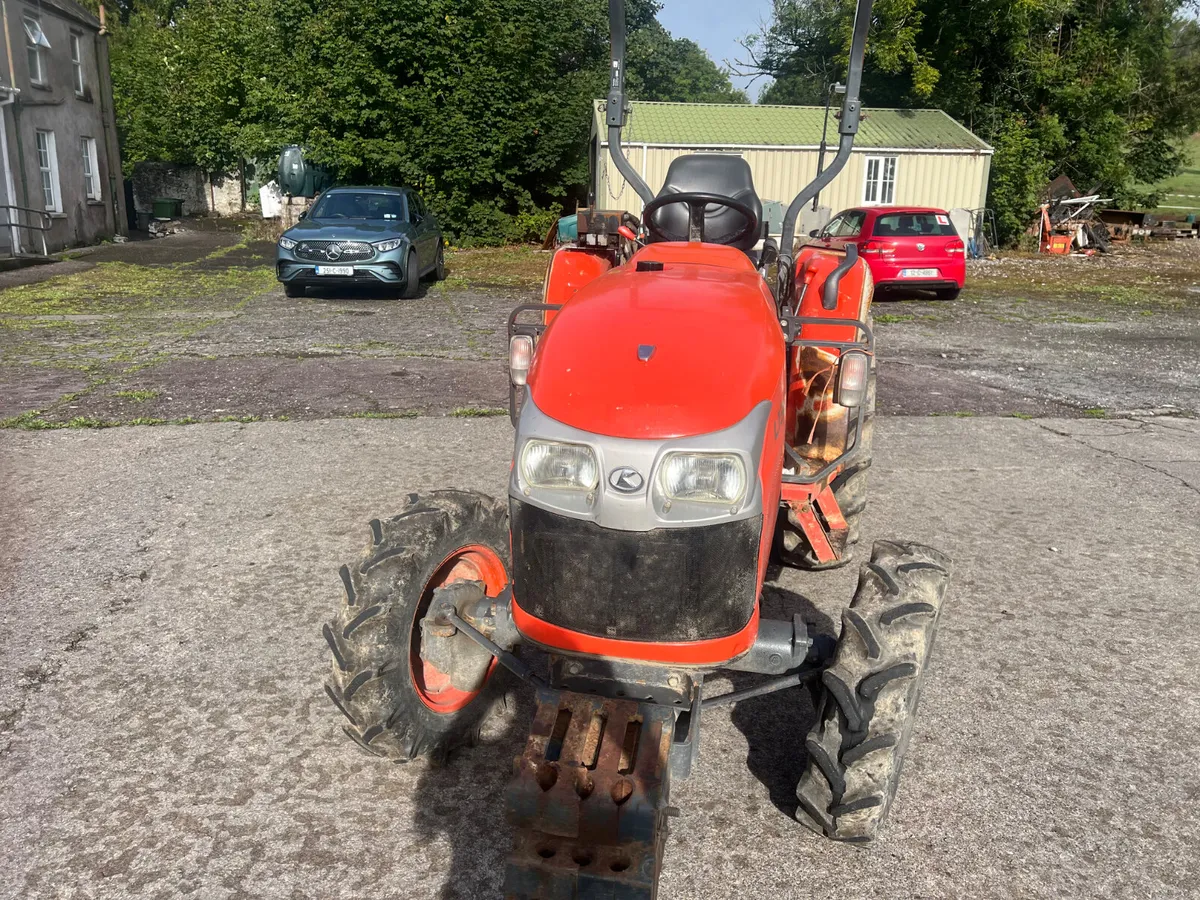 Kubota L1361 - Image 3