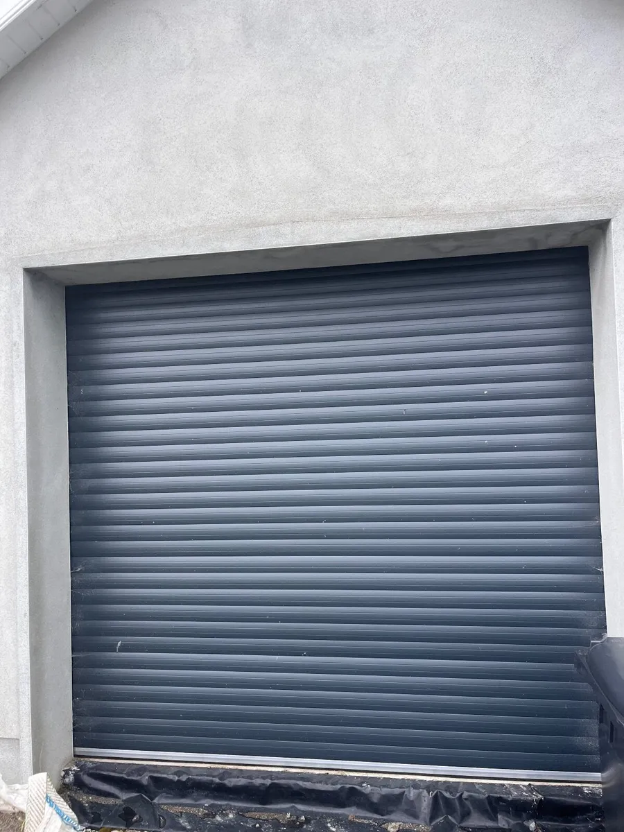 9ft Garage electric and manual roller Door - Image 4