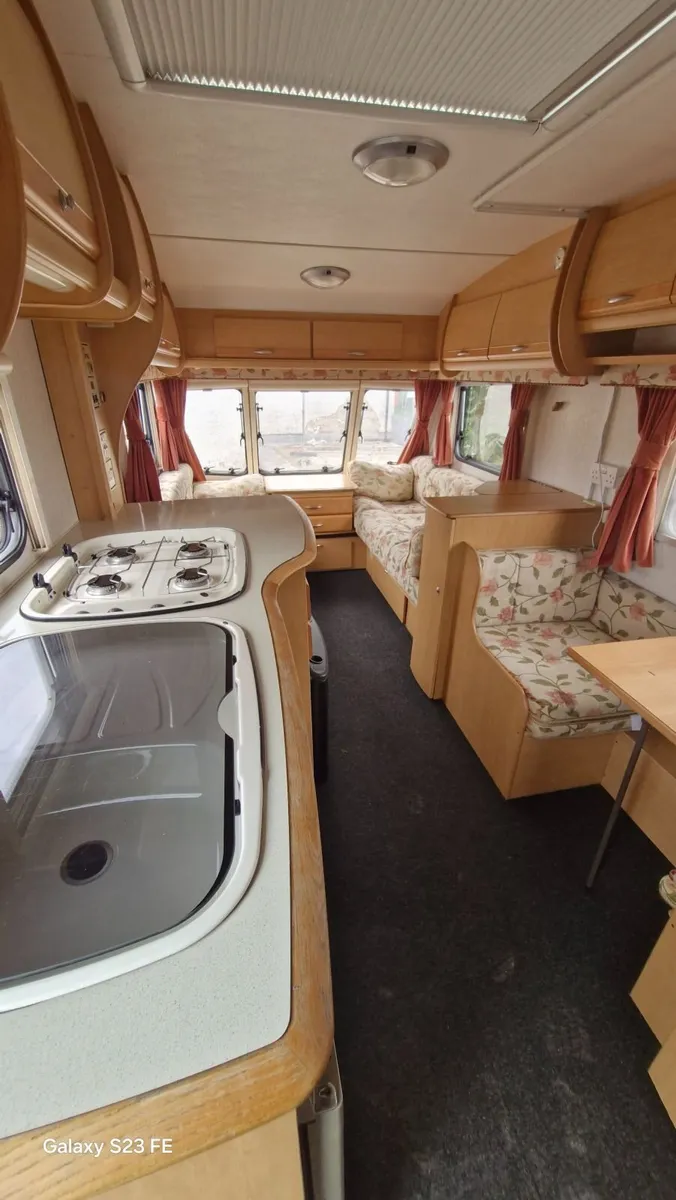 Caravan - Image 1