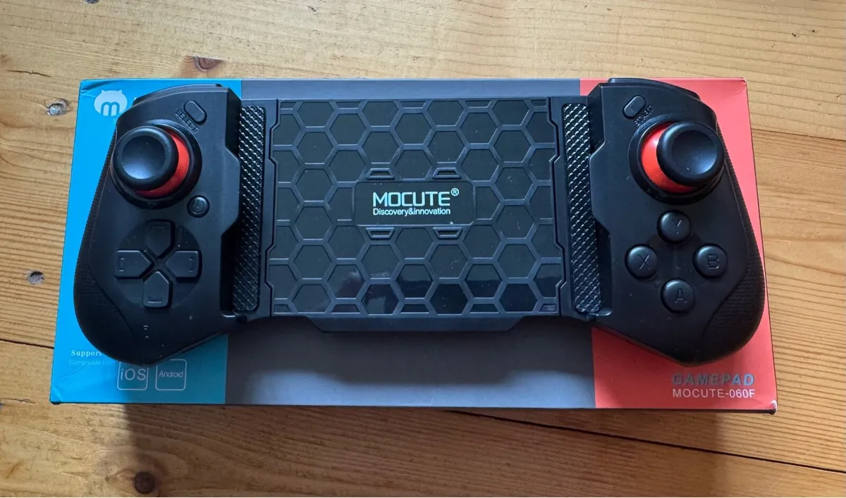Gamepad  phone controller,Bluetooth - Image 1