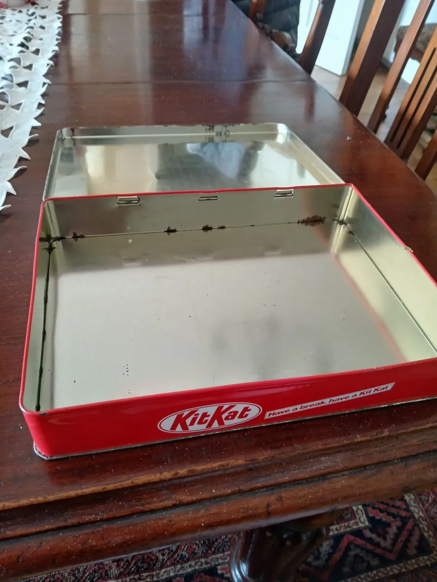 Vintage kit kat tin - Image 4