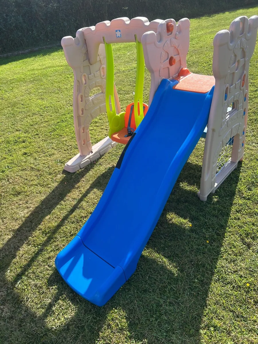 Kids swing and slide set - Image 1