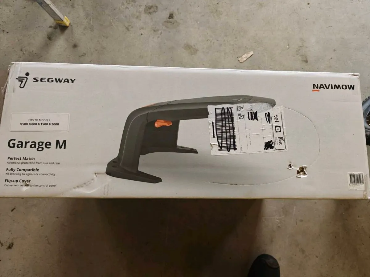 Segway Garage M . Robot lawnmower garage - Image 3