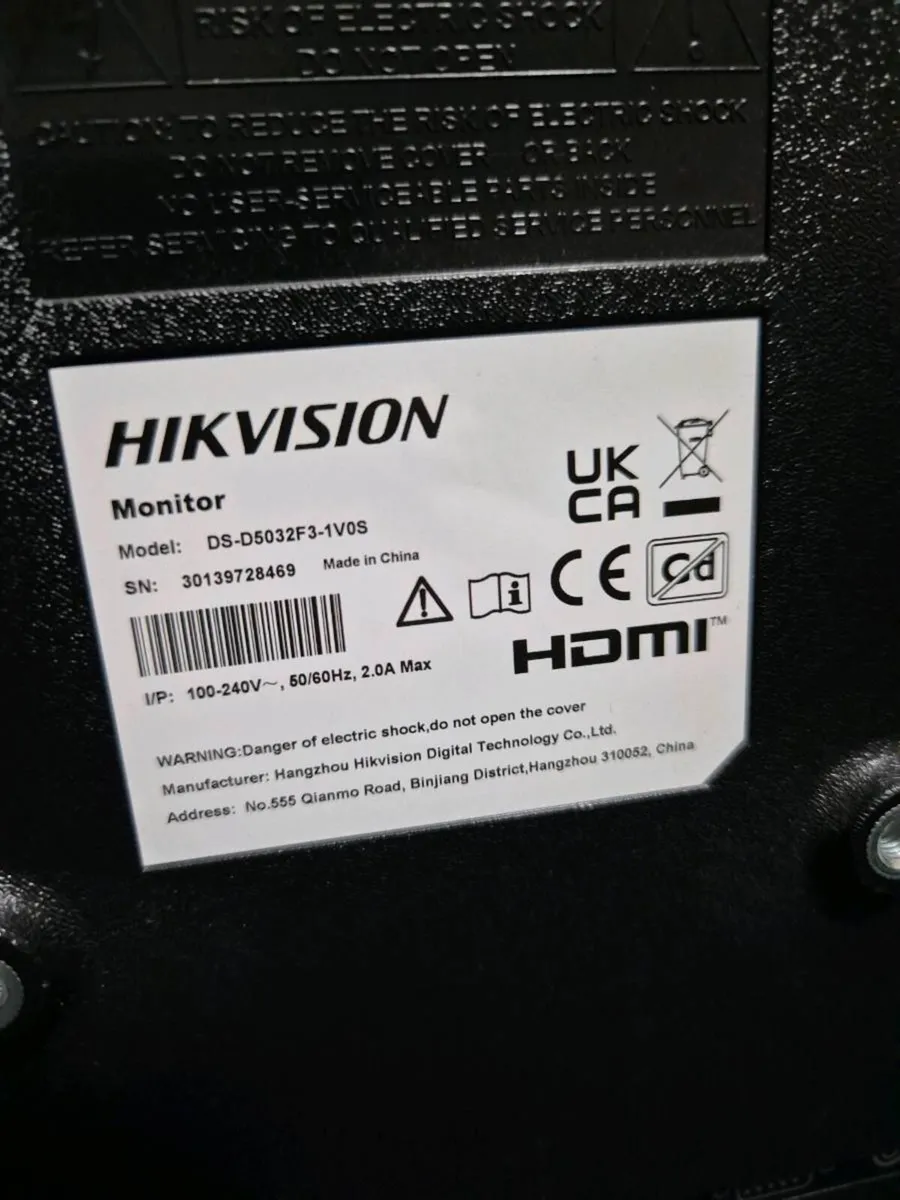 HIKVISION MONITOR 32 INCH - Image 2
