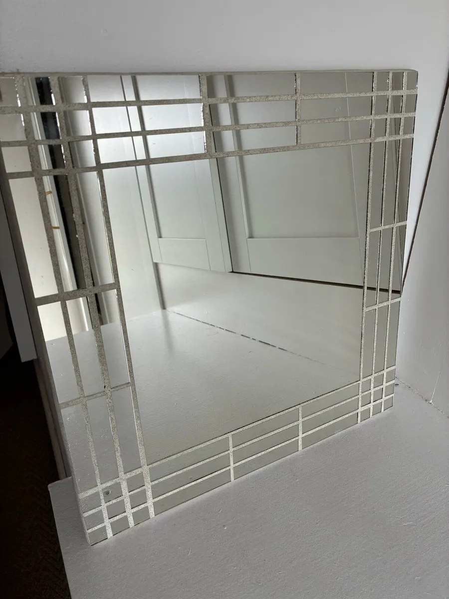 Mirror - Image 1