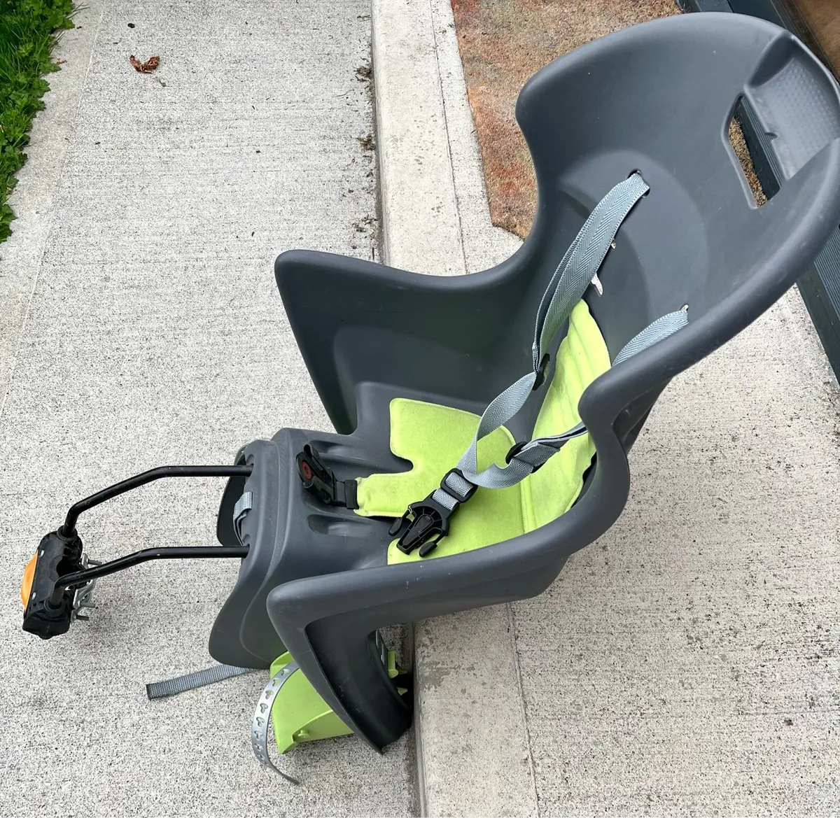 Kids bike seat - Image 3