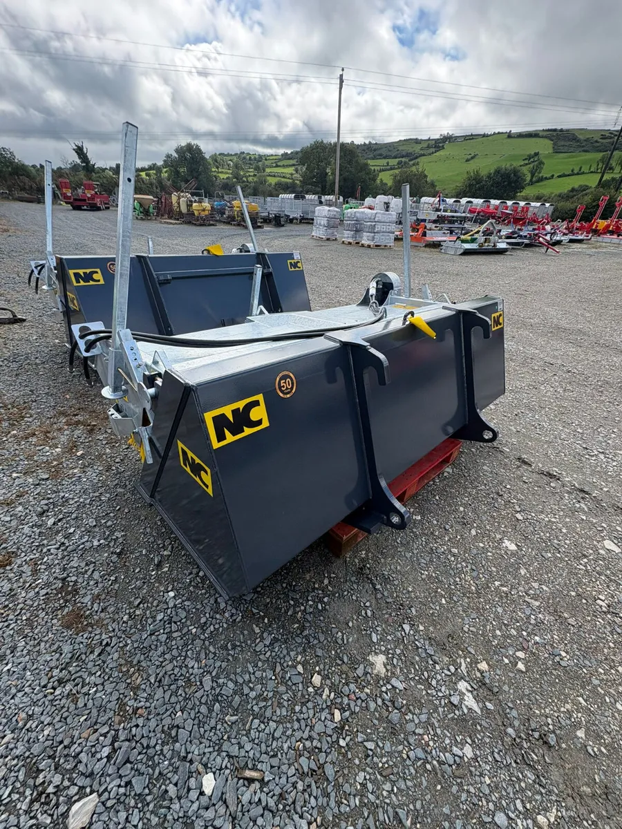 New NC Bucket Sweeper 7' 9 (Volvo Euro) - Image 1