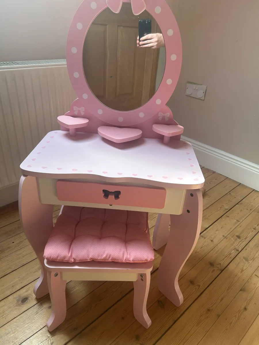 Kids vanity mirror - Image 1