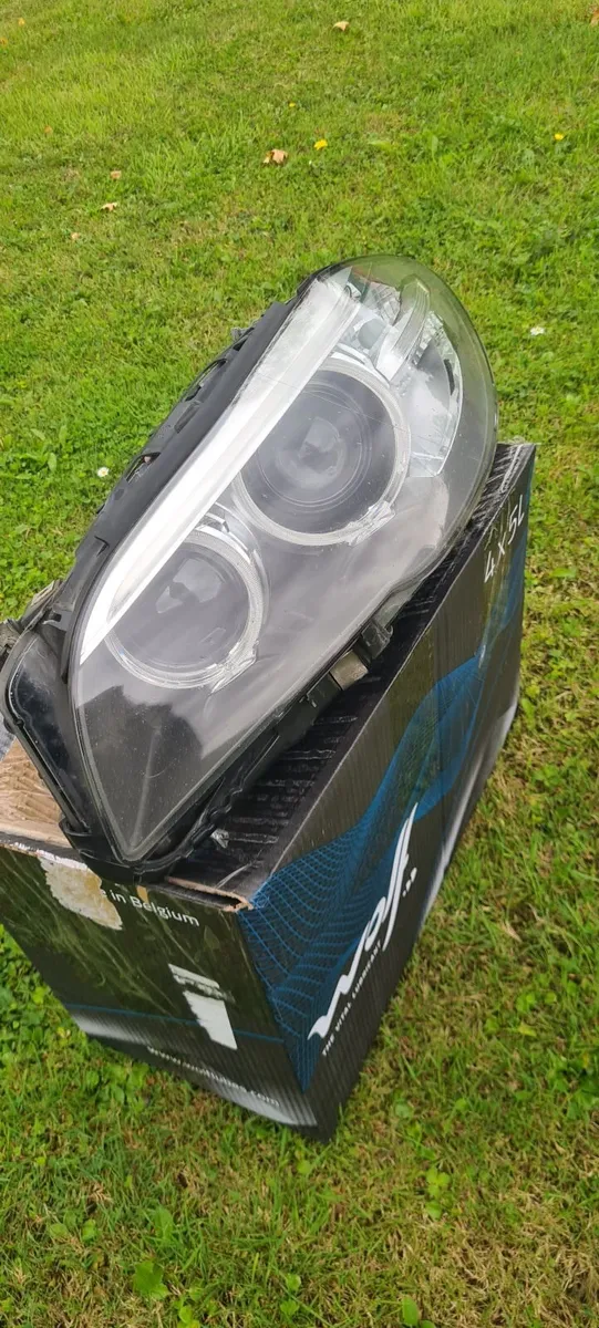 520d headlight left hand side - Image 1