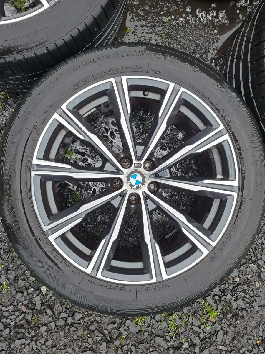 20" Genuine Bmw X5 G05 M Sport Alloys with tyres - Image 1
