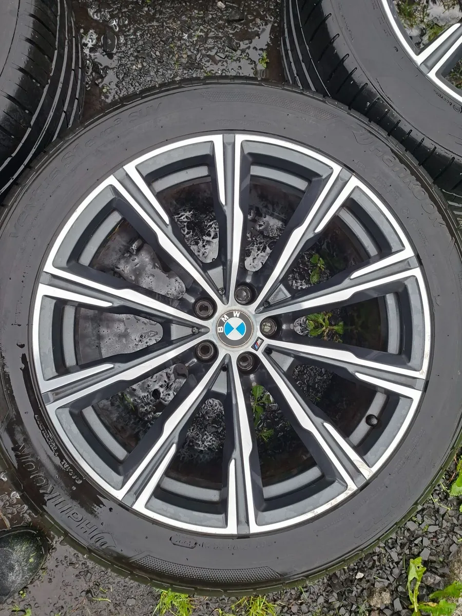 20" Genuine Bmw X5 G05 M Sport Alloys with tyres - Image 3