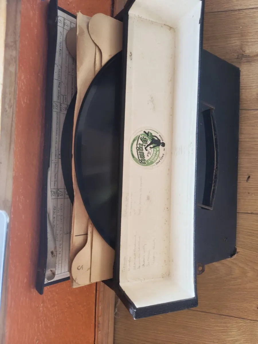 HMV Cabinet Gramaphone - Image 4