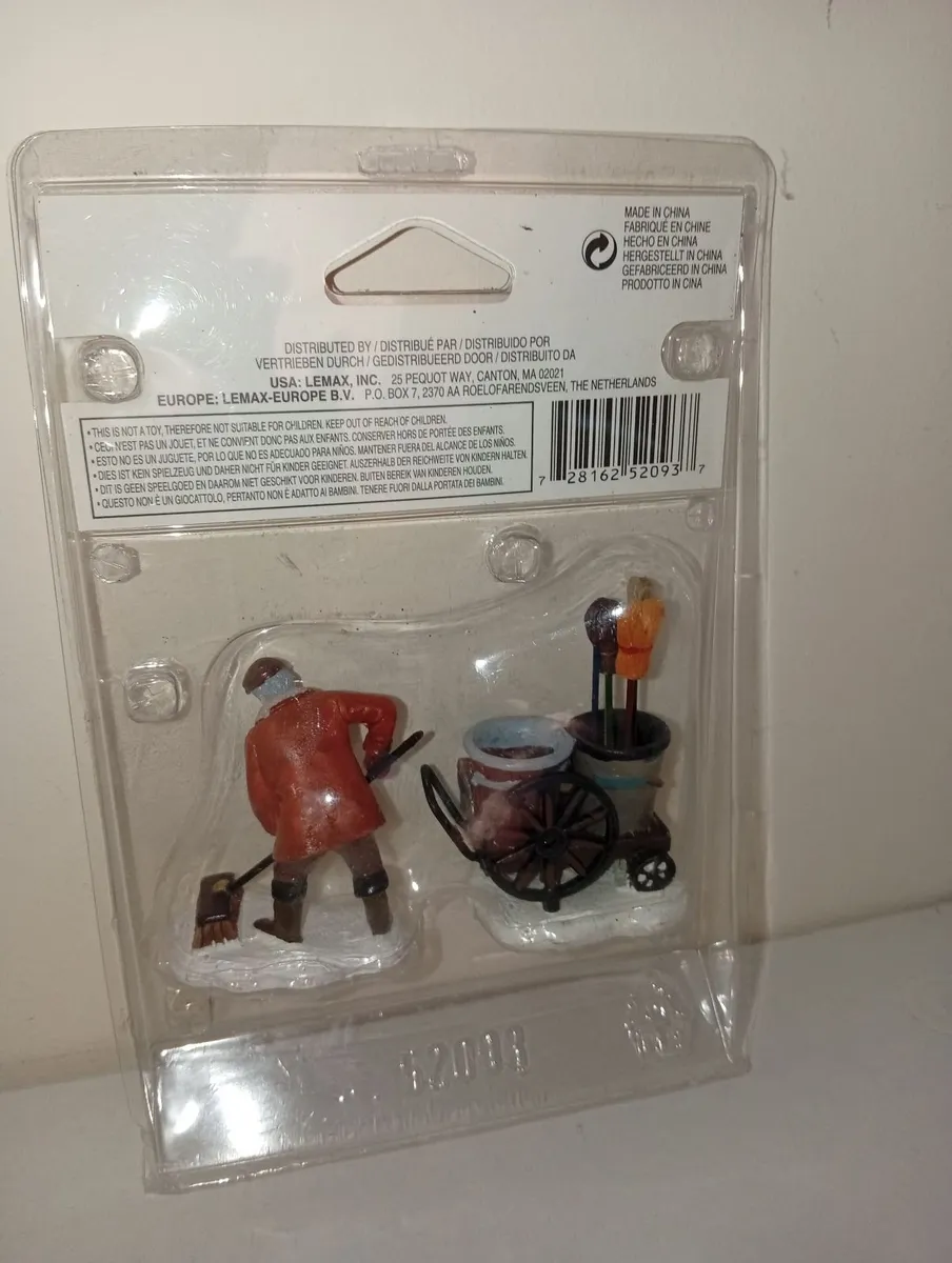 Lemax Street Sweeper Christmas Village Figurine - Image 3
