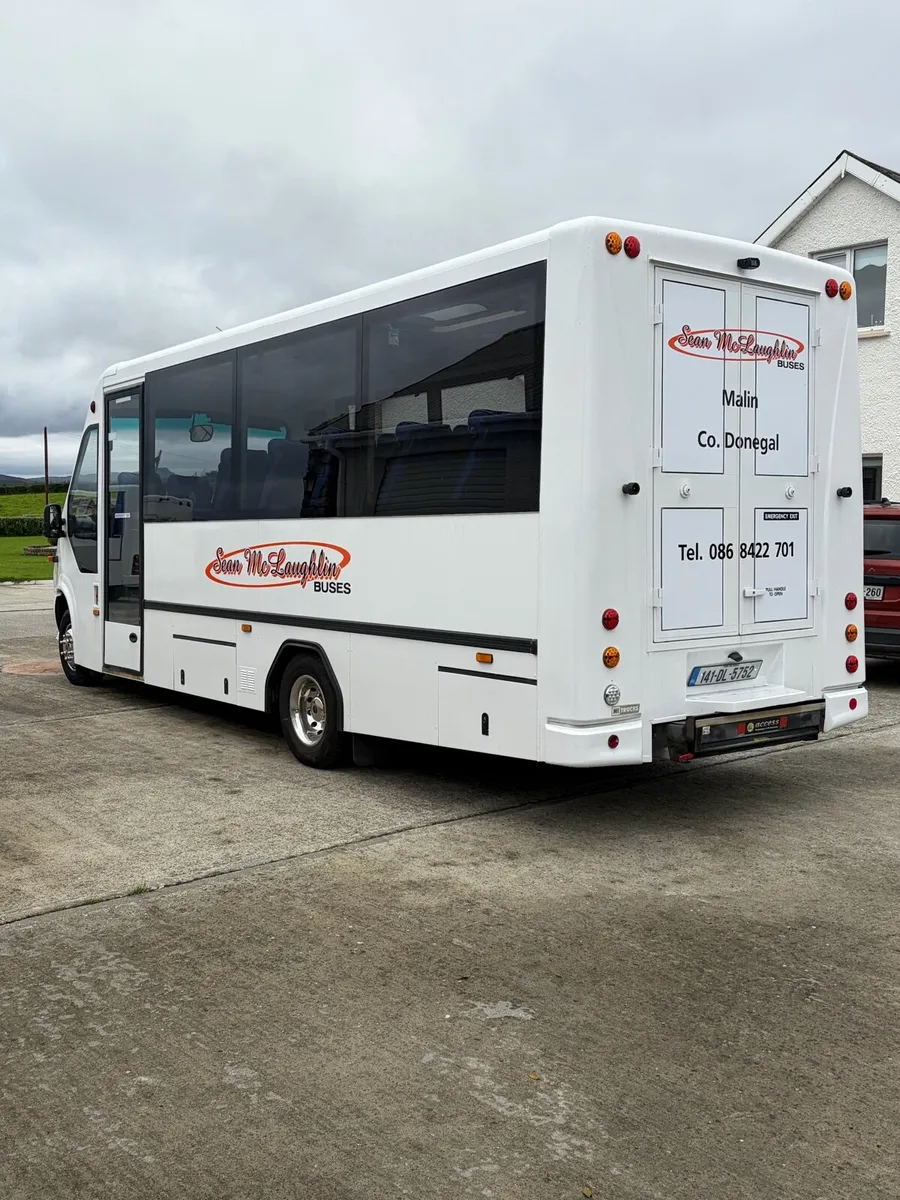 Iveco Daily 29seater plus driver - Image 4