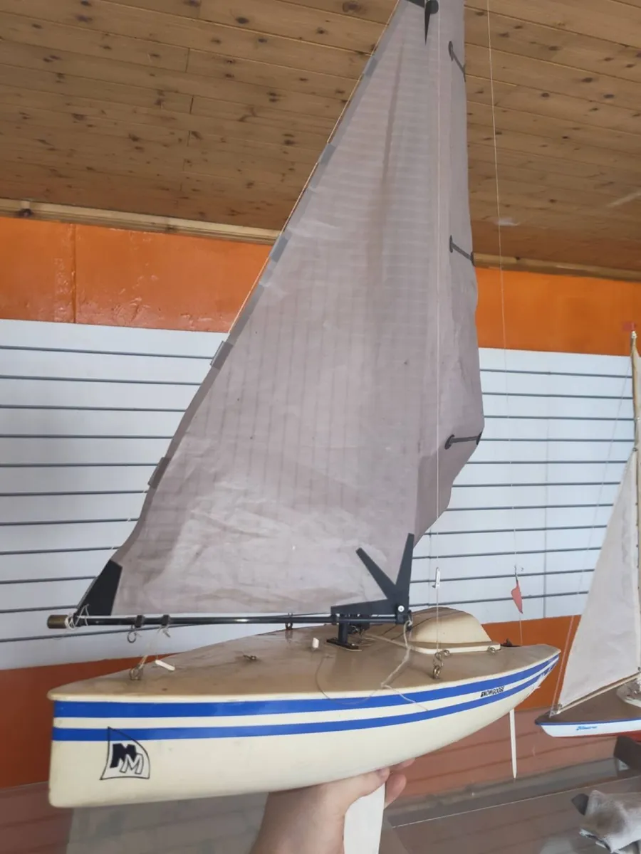 Pond Yacht/sailboat - Image 2