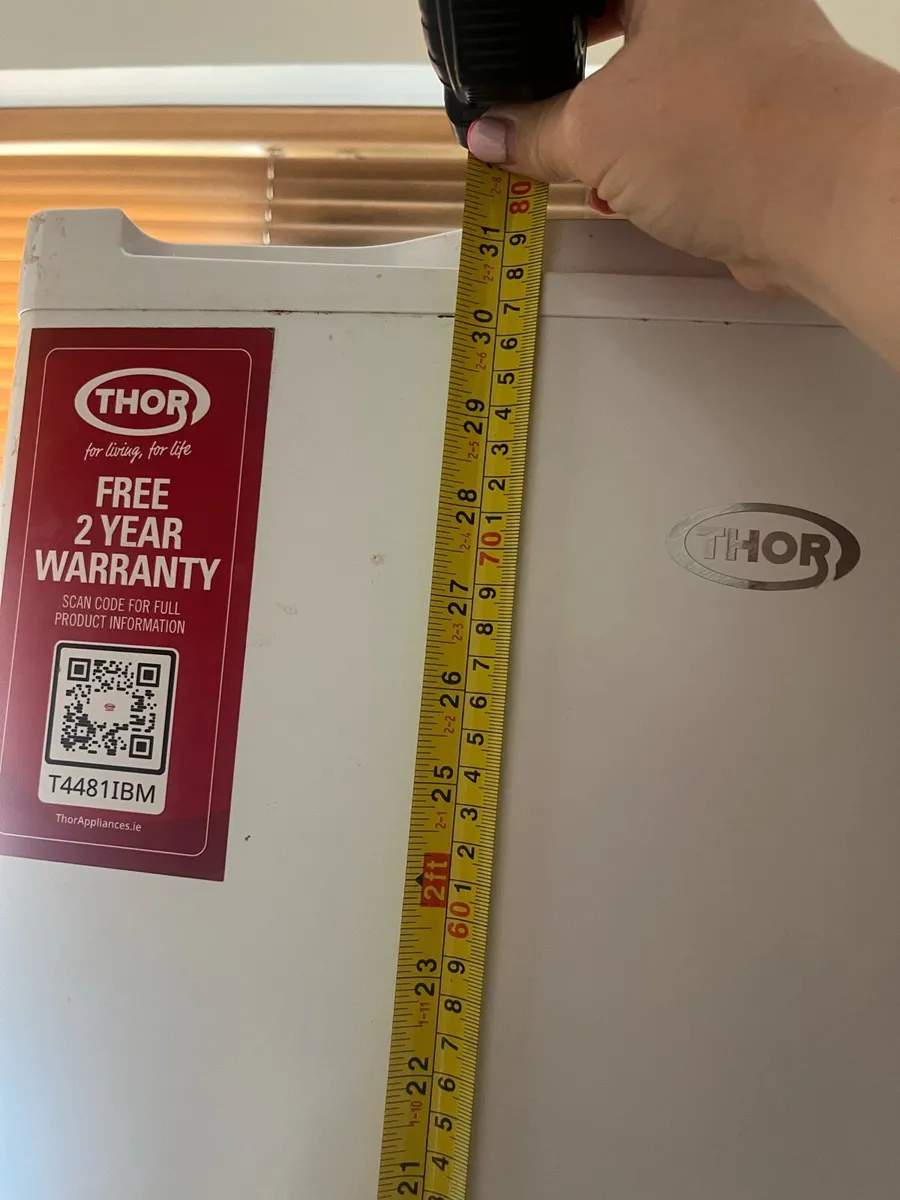 Small Fridge - Image 3