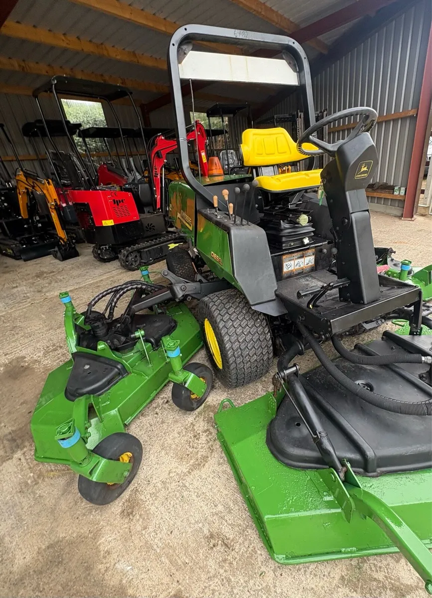 John Deere Batwing Diesel Mower - Image 3