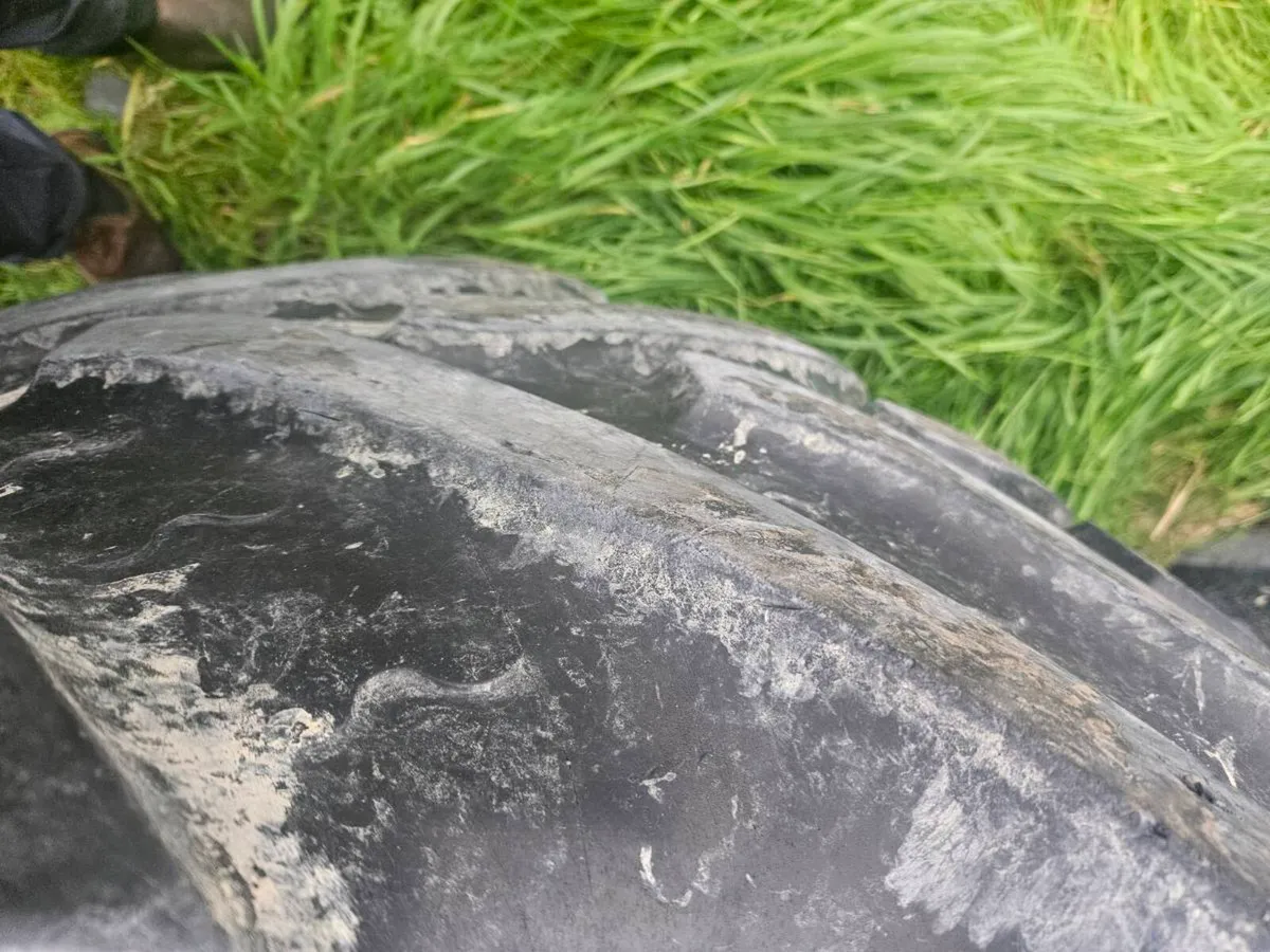 650 65 38 540 65 28 Tyres - Image 4