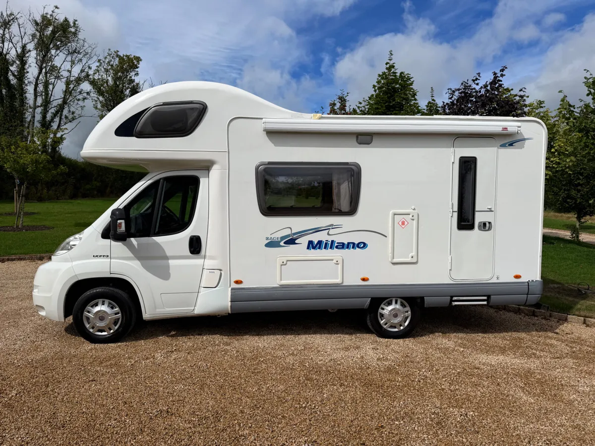 2009 MILANO ACE R.H.D MANUAL 5 BERTH 4 BELT - Image 4