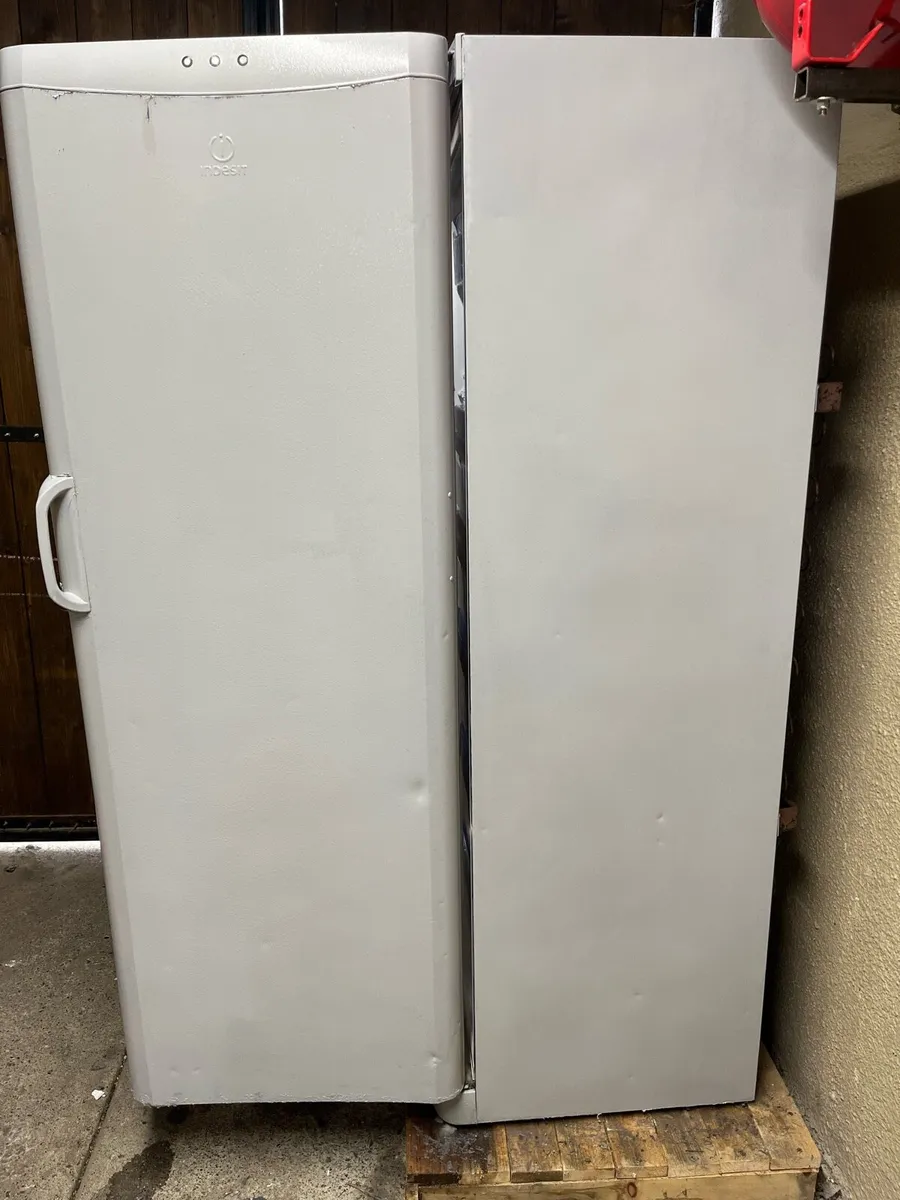 Freezer tall indesit - Image 3