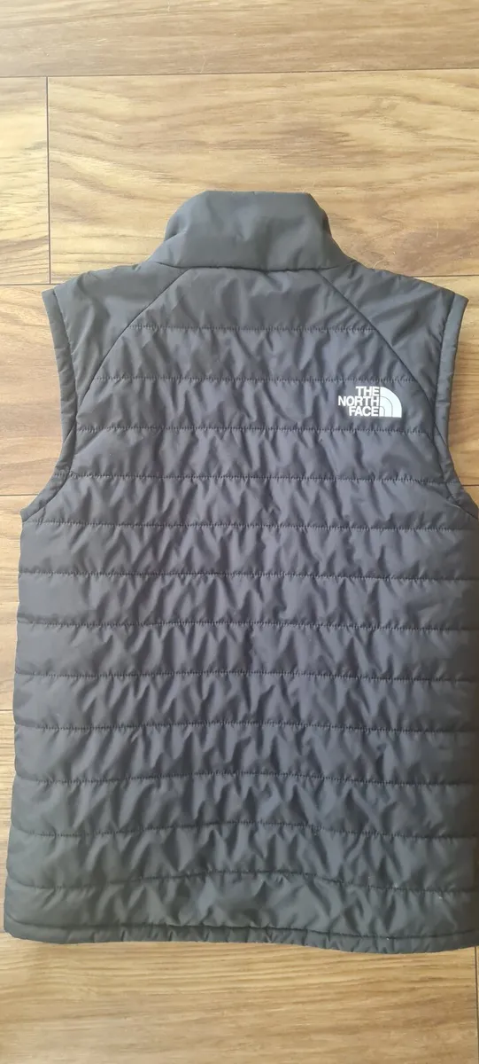 As new boys The North Face gilet - Image 2
