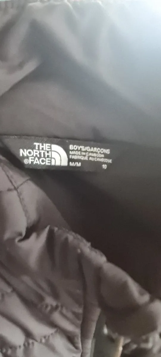 As new boys The North Face gilet - Image 3