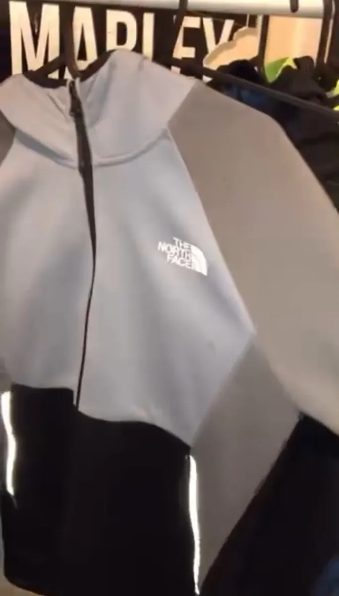 Men’s NorthFace Tracksuit - Image 2