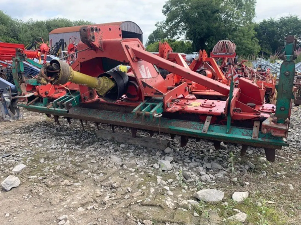 KVERNELAND 3m POWER HARROW, 1 OWNER - Image 4