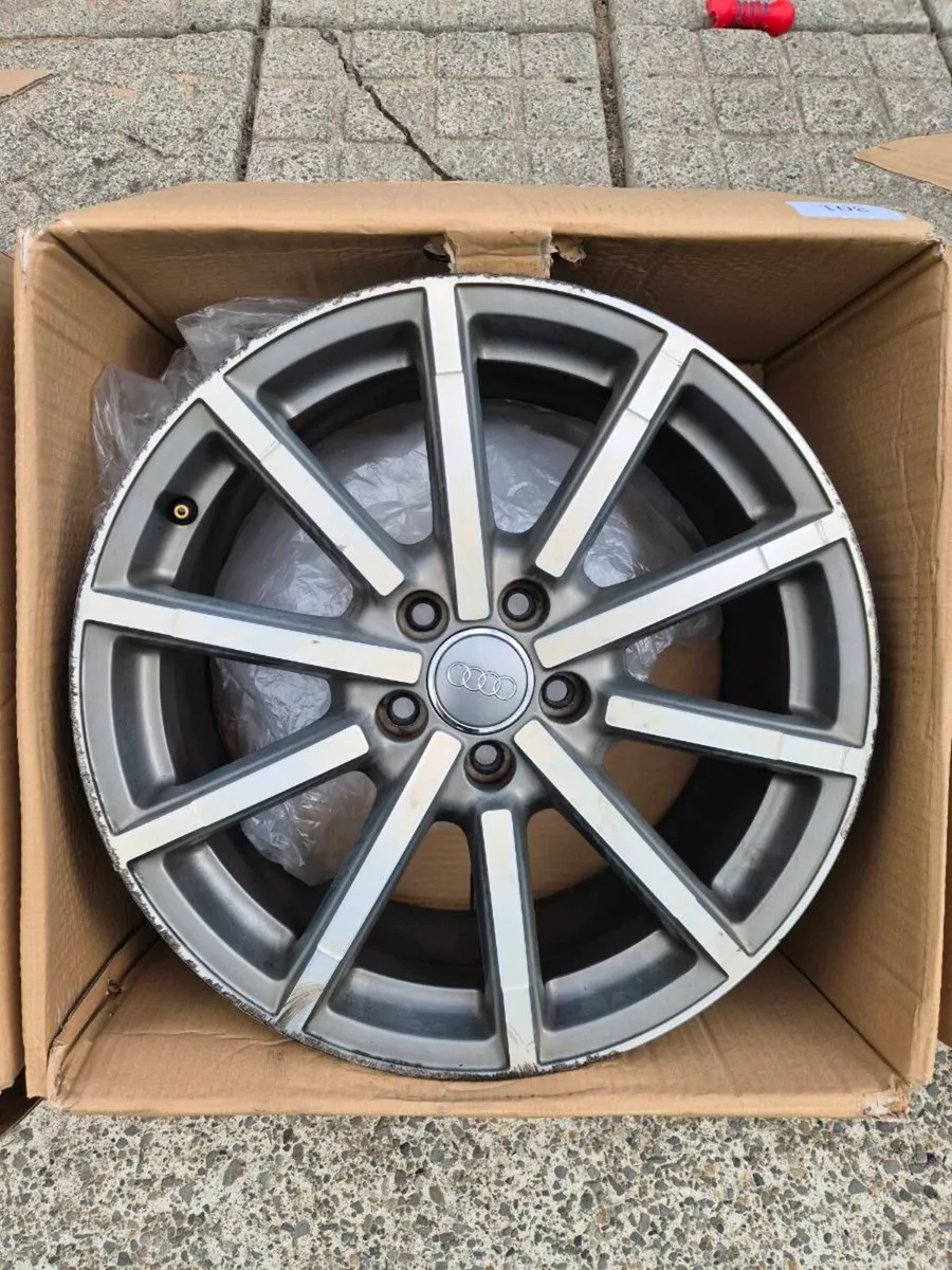Genuine 18" Audi A3 / S3 OEM Alloy Wheels - Image 4