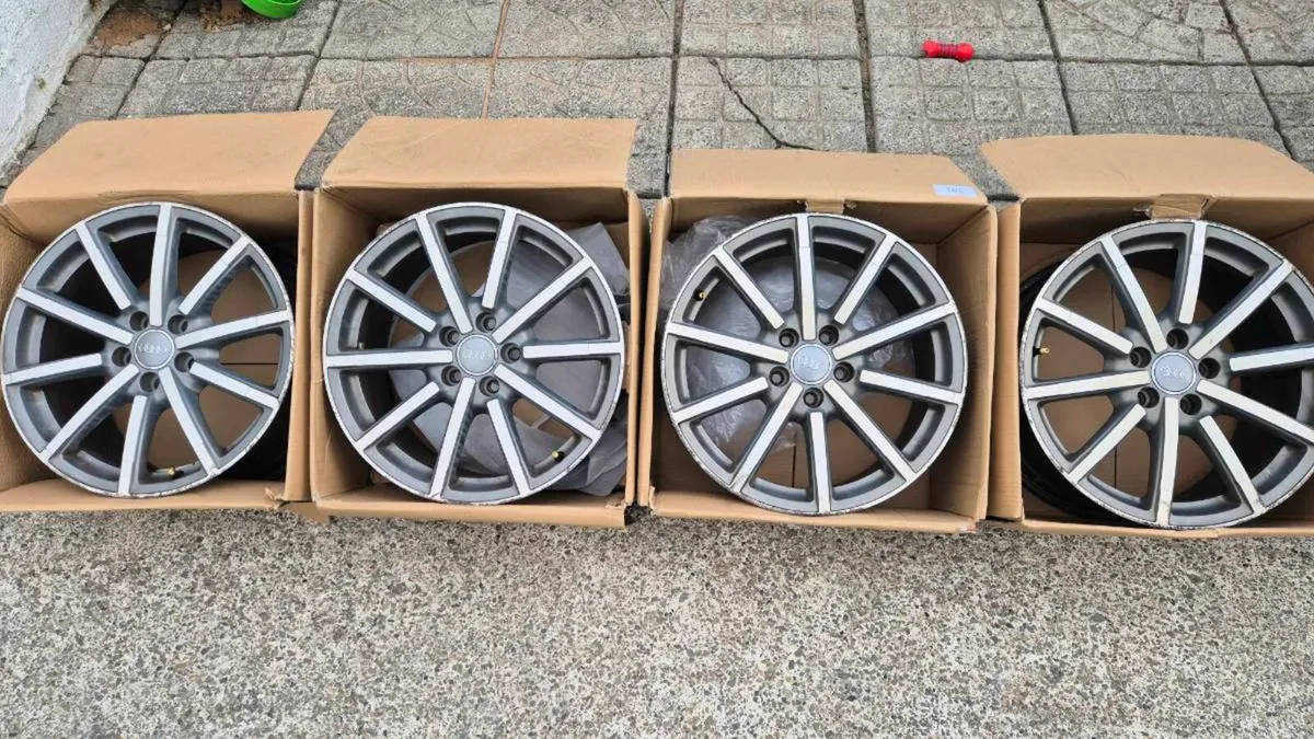 Genuine 18" Audi A3 / S3 OEM Alloy Wheels - Image 1