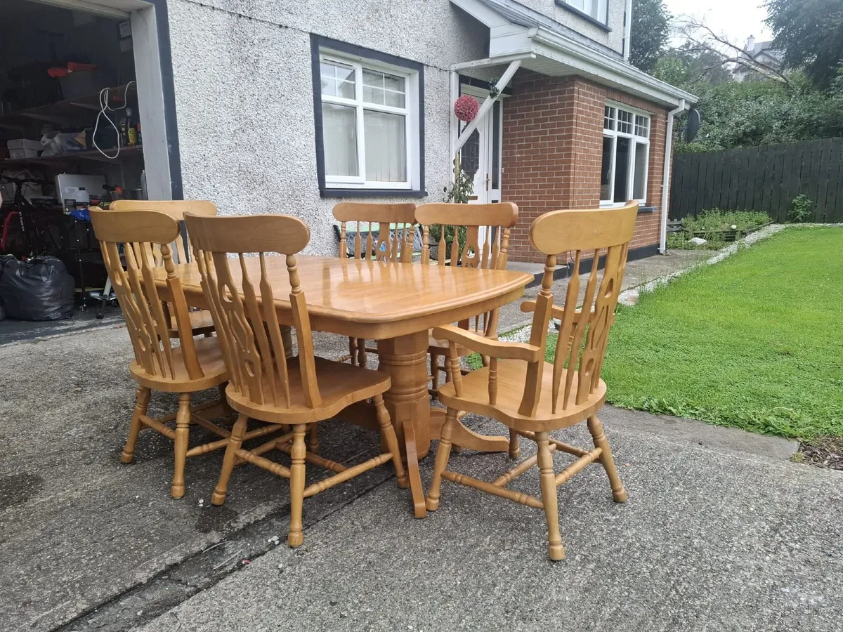 HEAVY DUTY SOLID WOOD DINING ROOM SET - Image 3