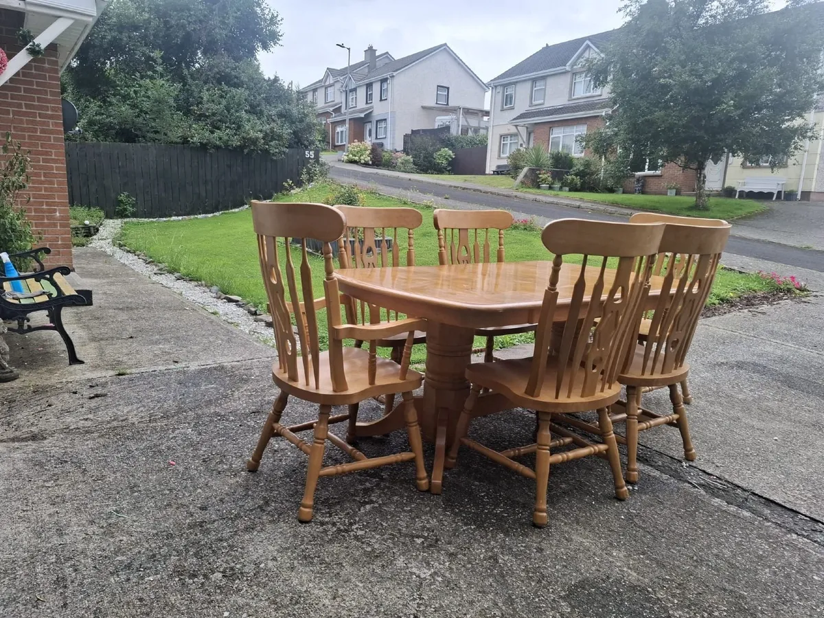 HEAVY DUTY SOLID WOOD DINING ROOM SET - Image 4