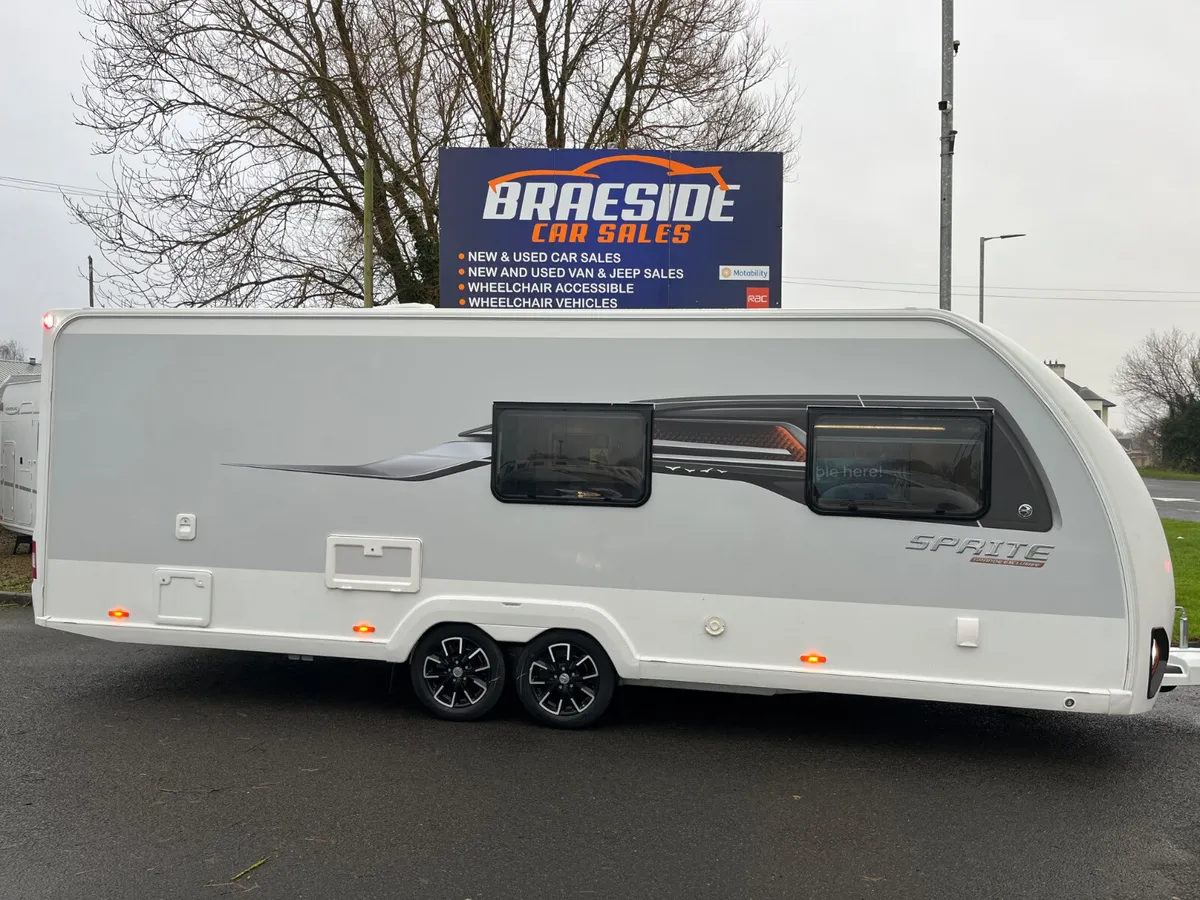 2025 SWIFT EXCLUSIVE GRANDE 8FT 6/7 BERTH EXTRAS!! - Image 2