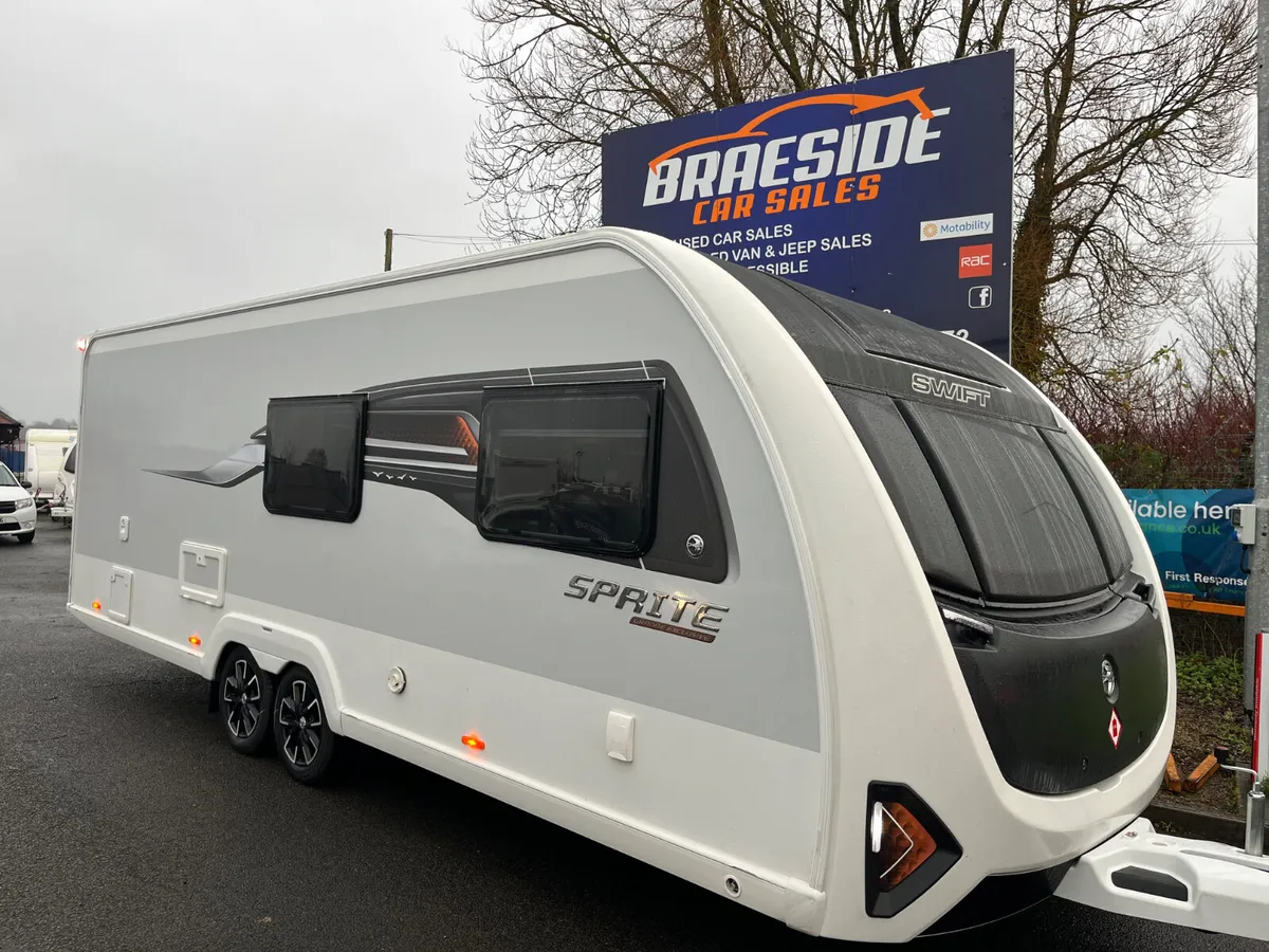 2025 SWIFT EXCLUSIVE GRANDE 8FT 6/7 BERTH EXTRAS!! - Image 3