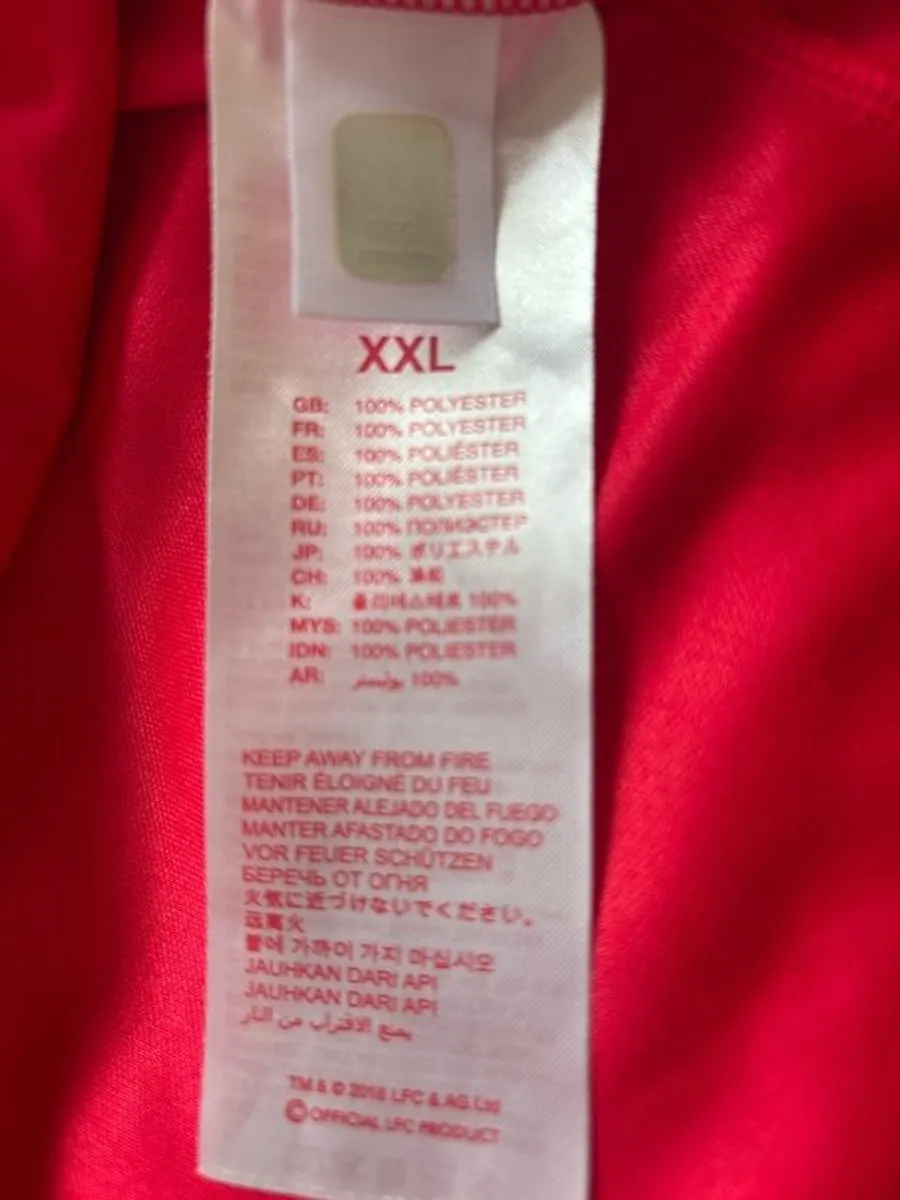 Liverpool football shirt can Postl - Image 3