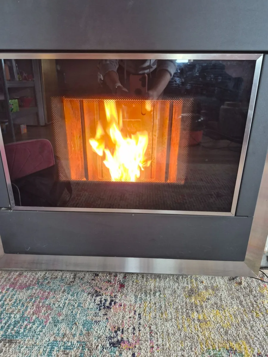 Pellet stove - Image 3