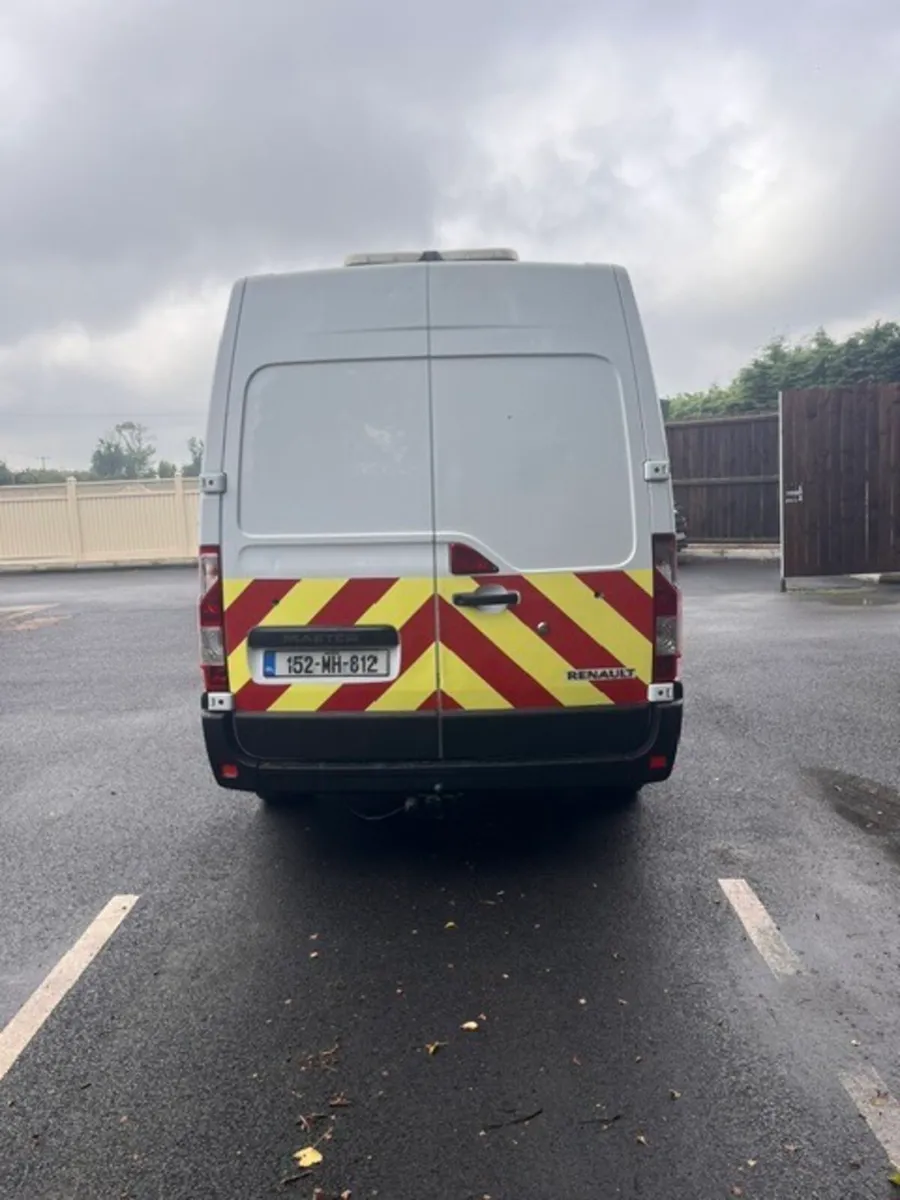 Van - Image 3