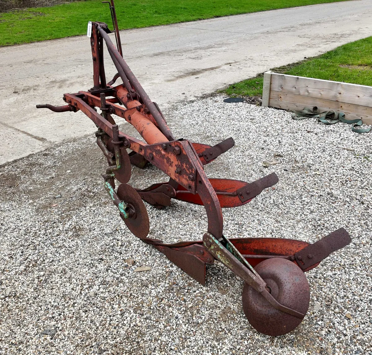 KV 3 X 12" PLOUGH - Image 3
