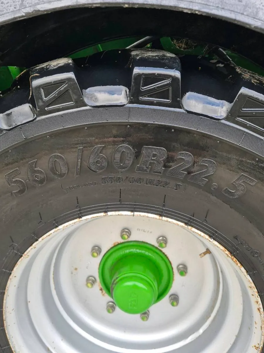 Flotation tyres bkt 560/60/22.5 - Image 4