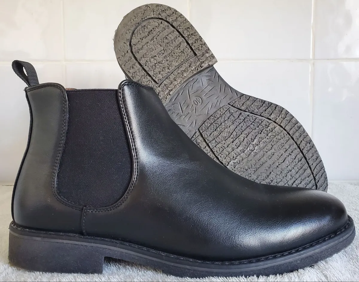 As New Chelsea Boots Size 7 - Image 1