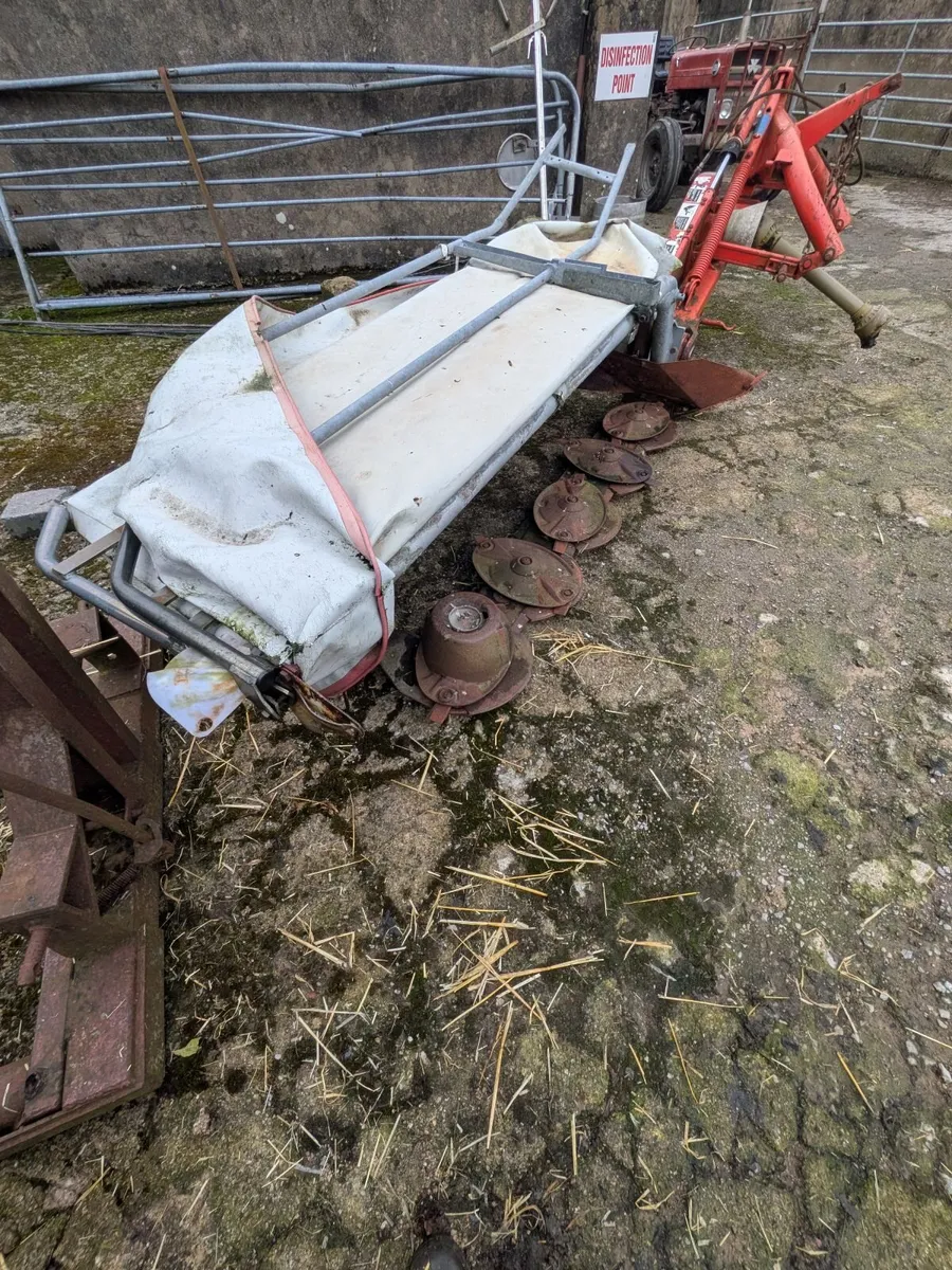 Kuhn disc mower - Image 4