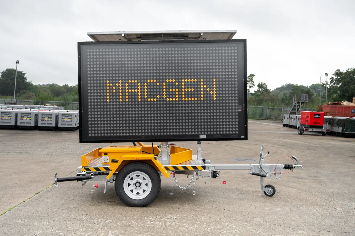 MacGen OPTRAFFIC VMS-400 Variable Message Sign - Image 1