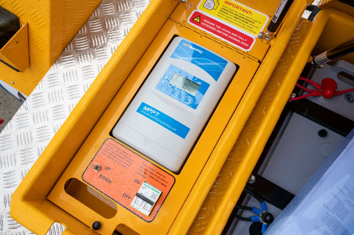 MacGen OPTRAFFIC VMS-400 Variable Message Sign - Image 4