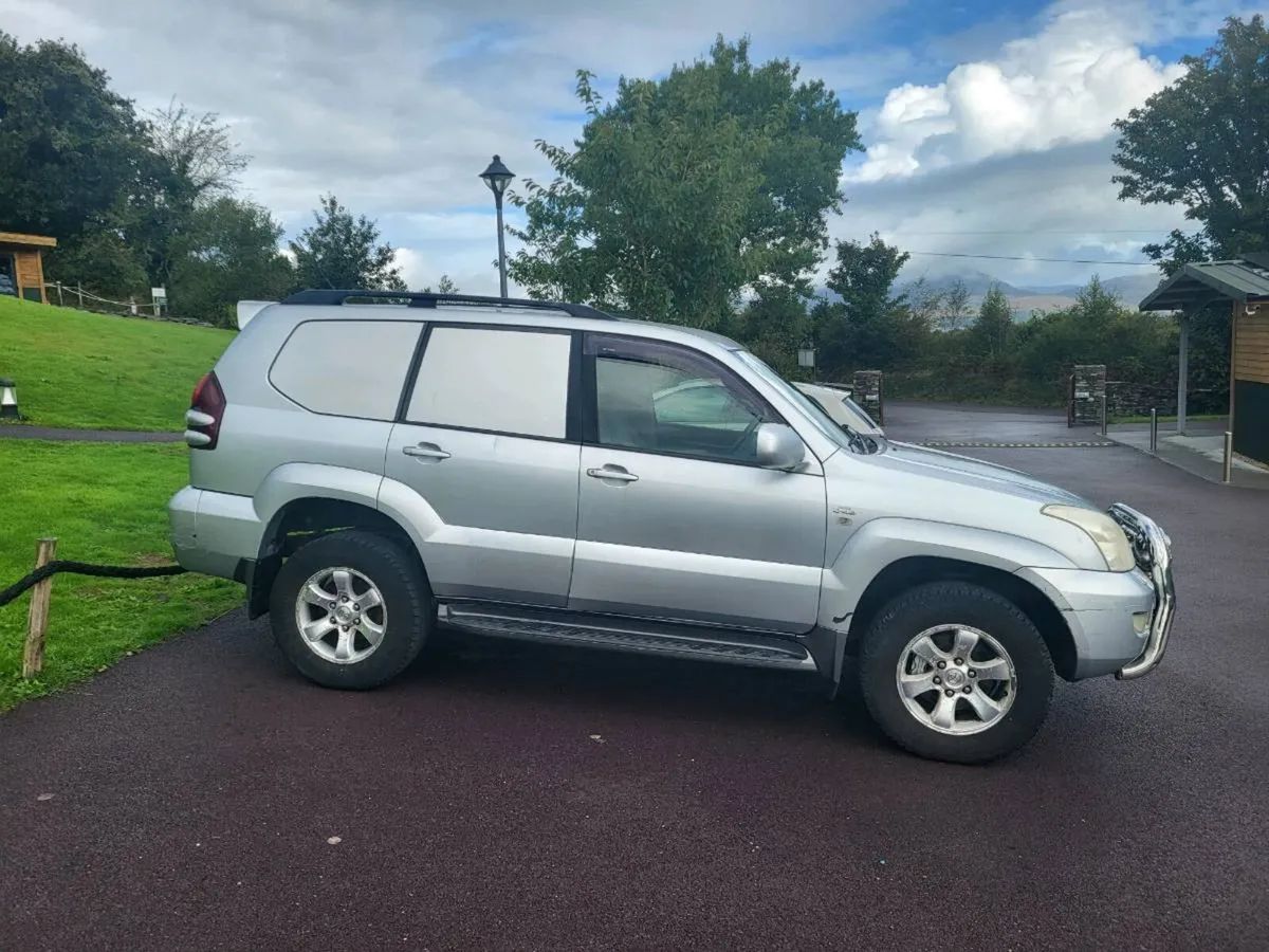 Toyota land cruiser - Image 3