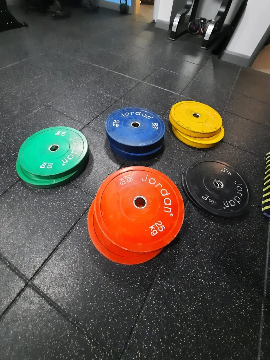 Bumper Plates 150kg Set - Image 1
