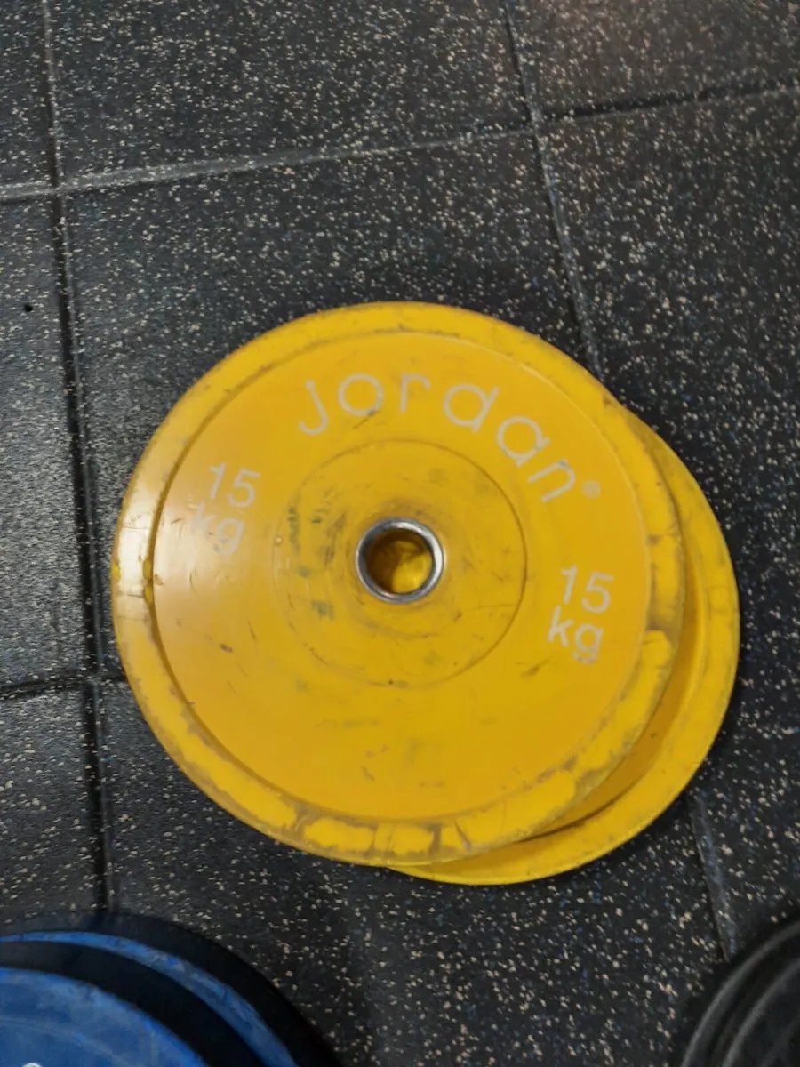 Bumper Plates 150kg Set - Image 4