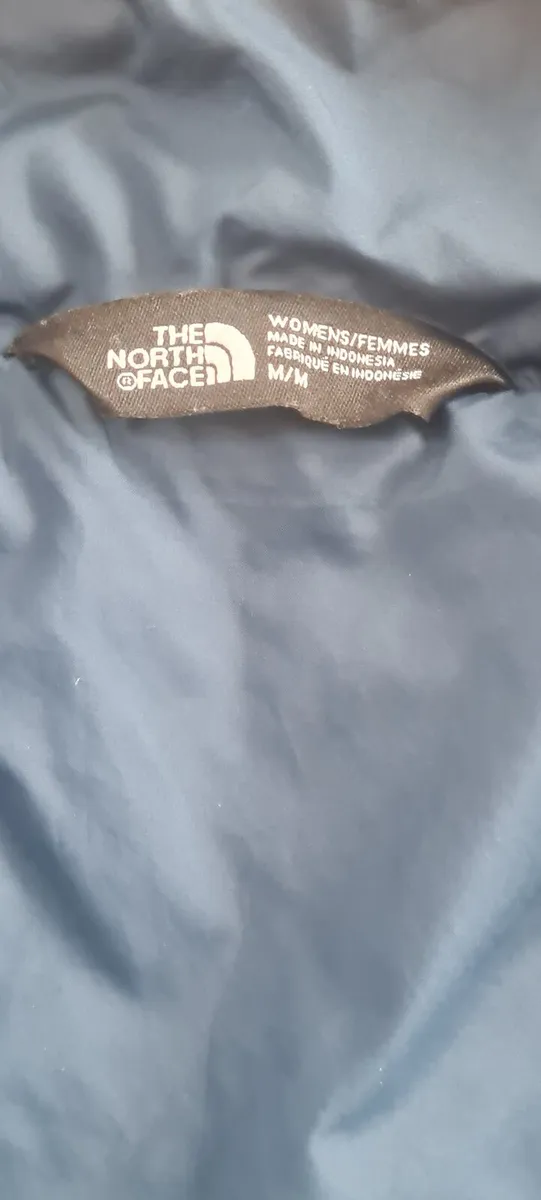 Ladies The North Face jacket size medium - Image 4