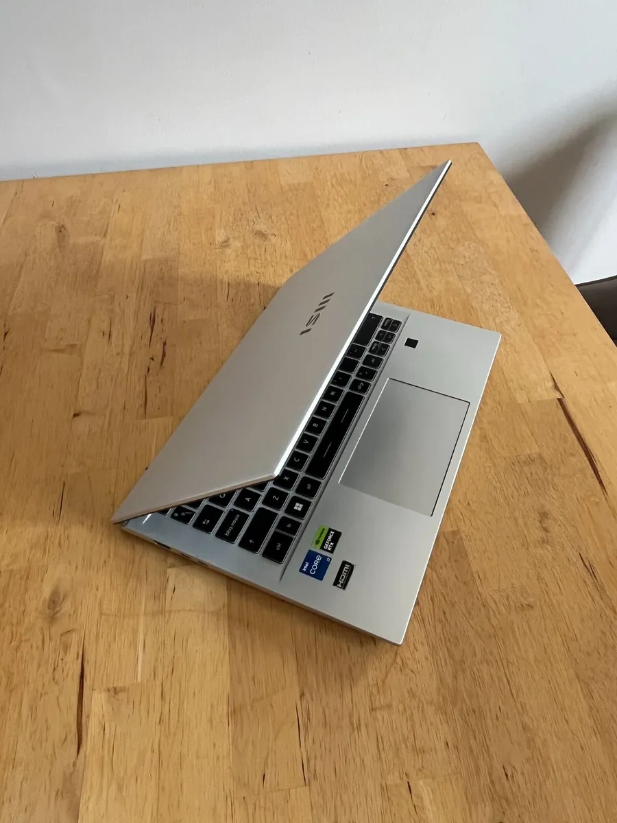 Laptop MSI Prestige 14H - Image 4