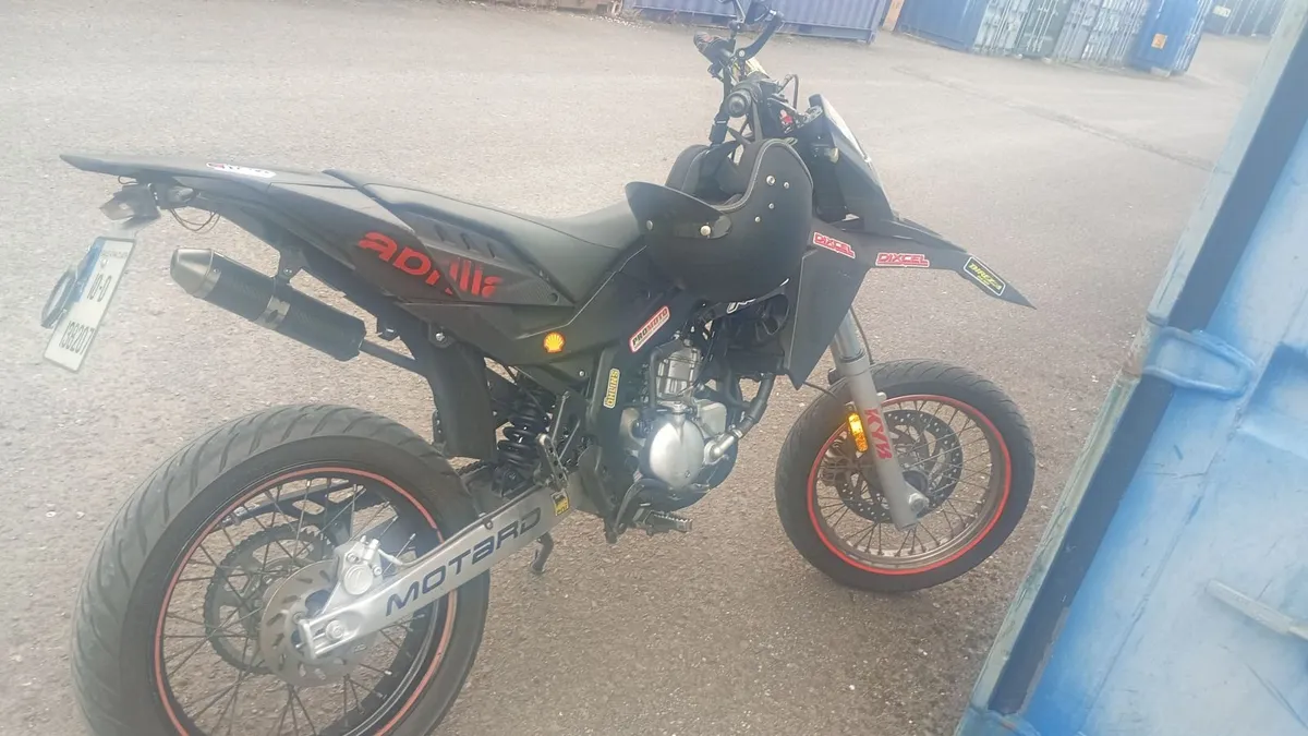 Aprilia Other 2010 - Image 2